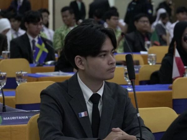 SISWA BUDI LUHUR TOP 3 SISWA BERPRESTASI PUSPRESNAS!